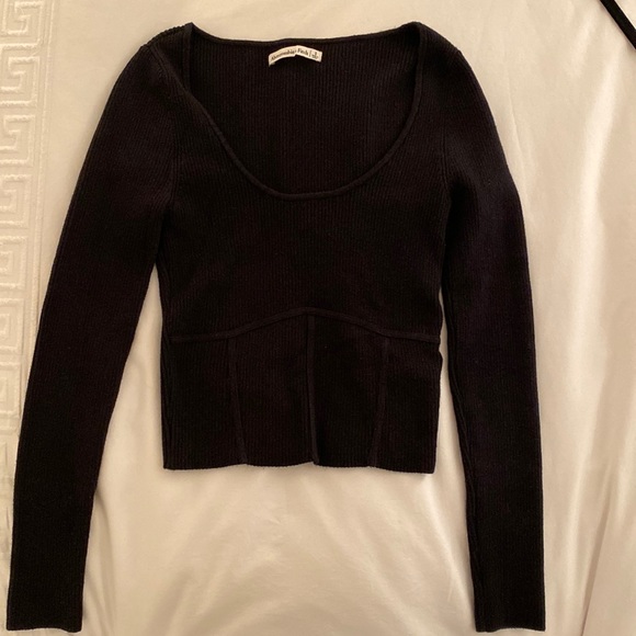 Abercrombie & Fitch Sweaters - Abercrombie & Fitch black corset crop sweater